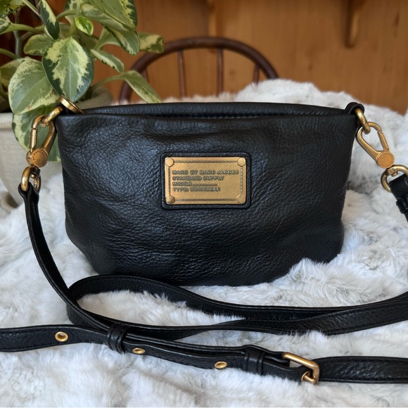 Marc by Marc Jacobs Classic Q Percy Small Black Leather Crossbody bag purse - Picture 5 of 13